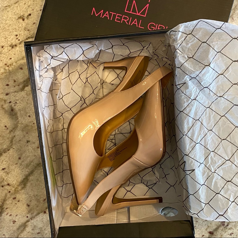 NIB Material Girl Nude Slingback Pumps